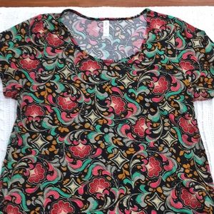 LuLaRoe 2XL Classic T